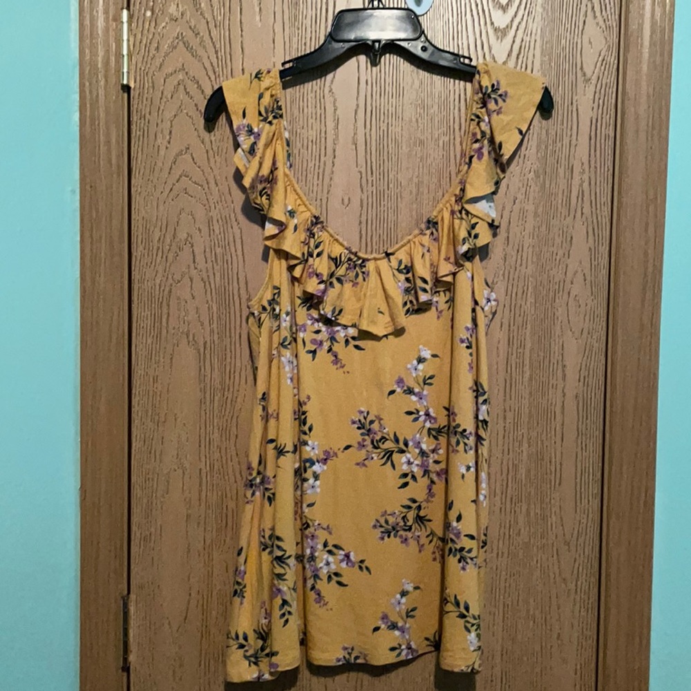 5/$20 Torrid Super Soft Knit yellow floral tank